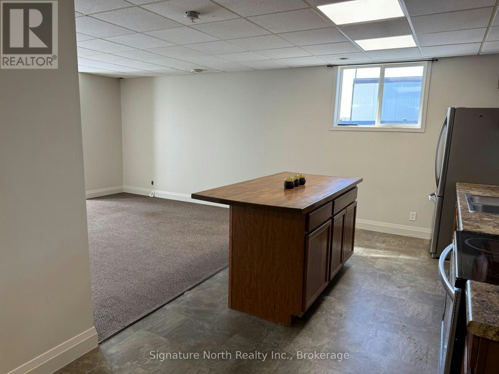 310 Cumberland Street N, Thunder Bay, ON, P7A 4N8 - 6