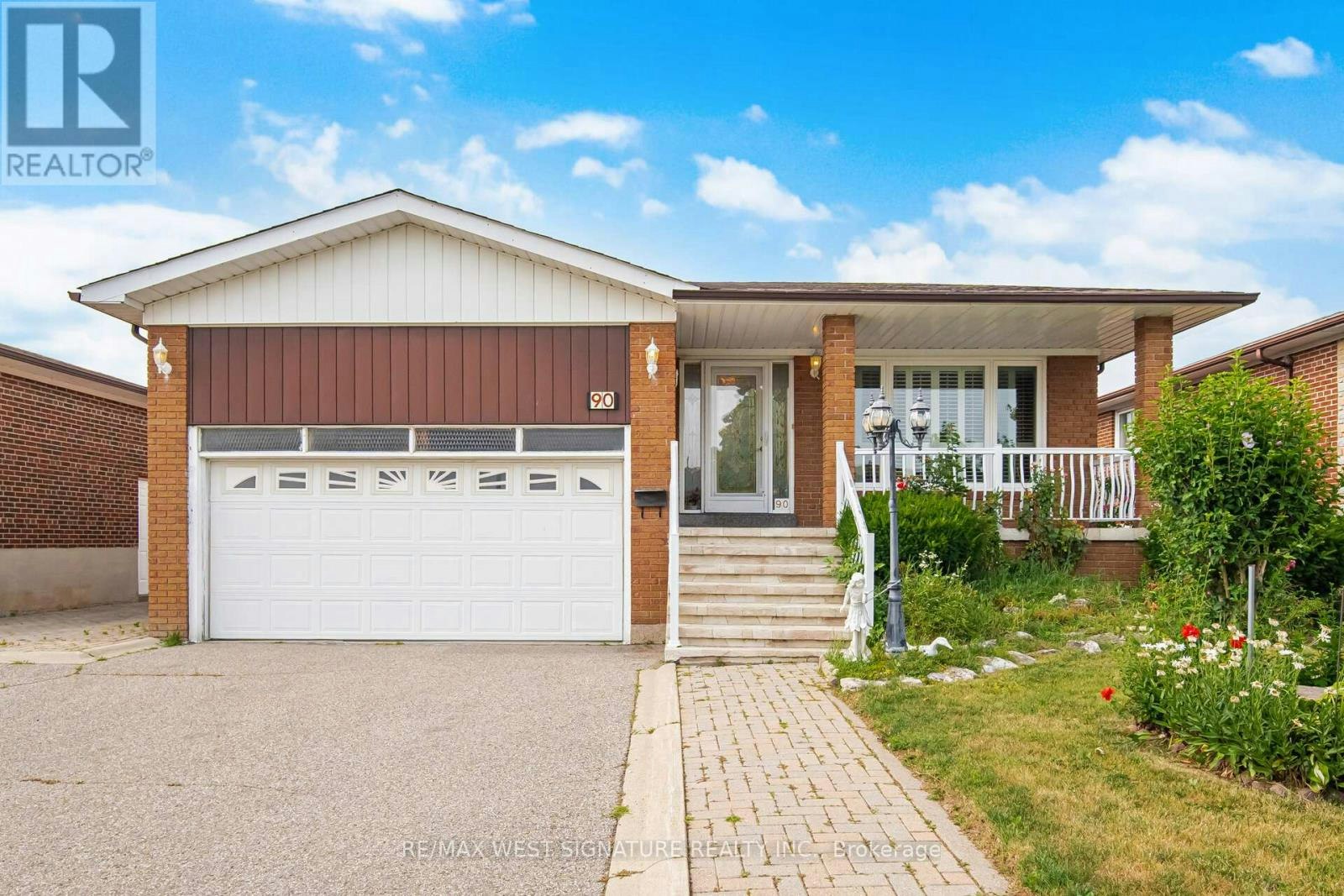 90 North Ridge Road, Vaughan, ON, L4L 2G8
