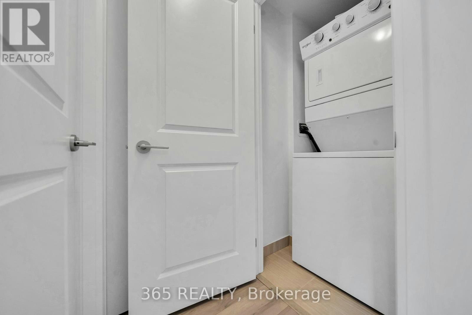 261-65 Attmar Drive, Brampton, ON, L6P 0Y6 - 8