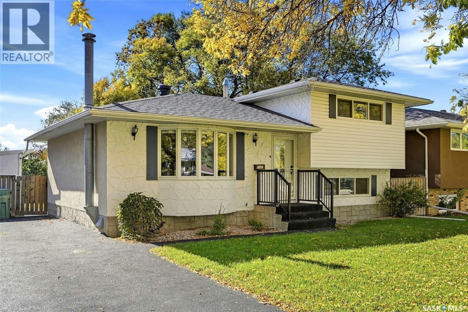 147 Rink Avenue, Regina, SK, S4R 5W2