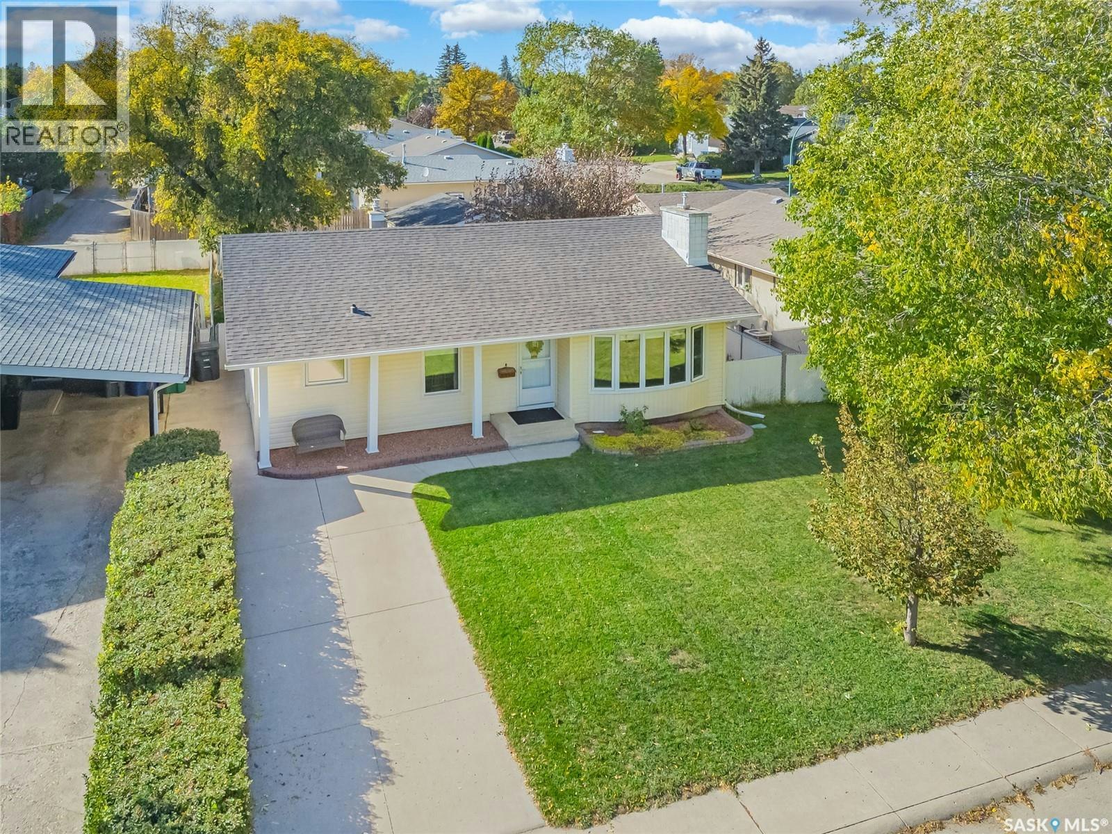 417 Waterloo Crescent, Saskatoon, SK, S7H 4L3