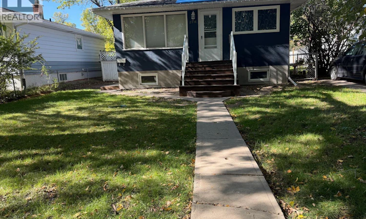 2716 Mcdonald Street