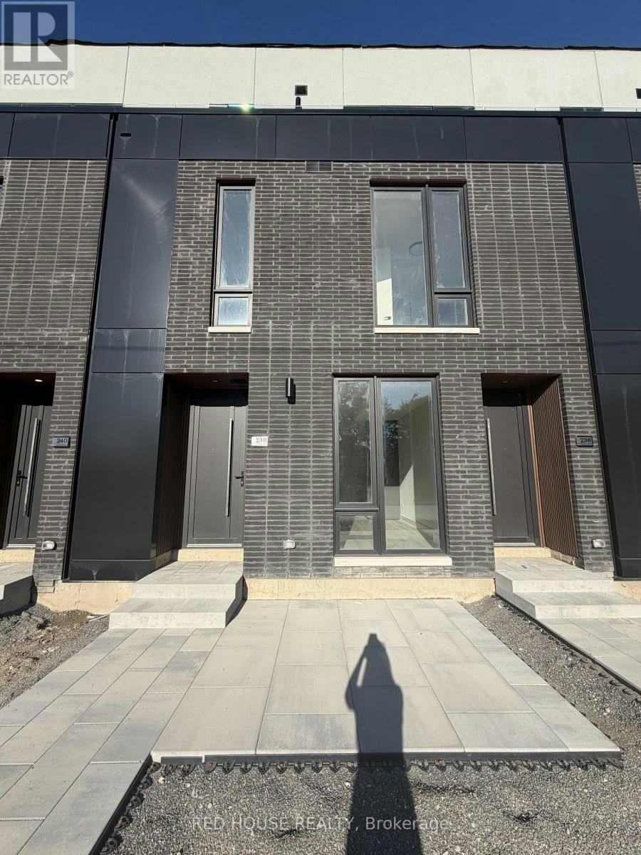 238 Ellis Avenue, St. Catharines, ON, L2P 0H2