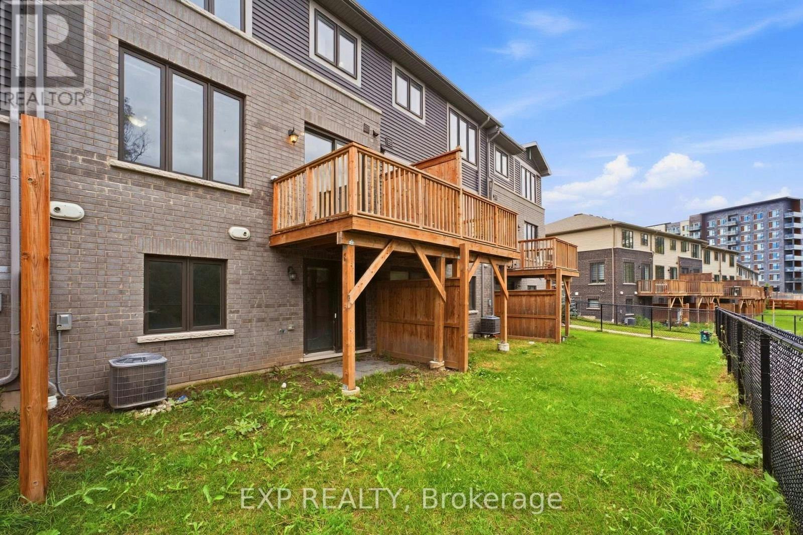 32-10 Birmingham Drive, Cambridge, ON, N1R 0C5 - 36