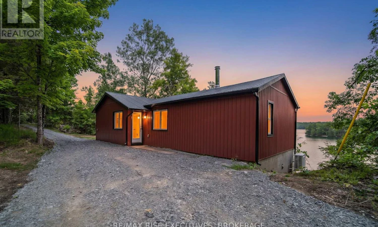 1040 Buckhorn Lane