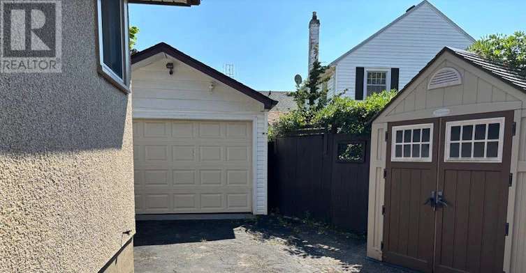 11 Rebecca Street, St. Catharines, ON, L2S 2G7 - 2