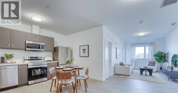 215-1900 6th Concession, Lasalle, ON, N8H 1J5 - 5