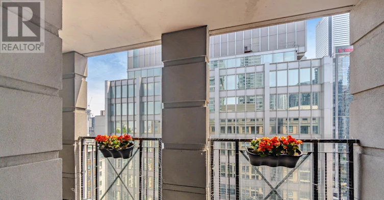 12-140 Simcoe Street, Toronto, ON, M5H 4E9 - 25