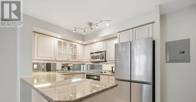 12-140 Simcoe Street, Toronto, ON, M5H 4E9 - 8