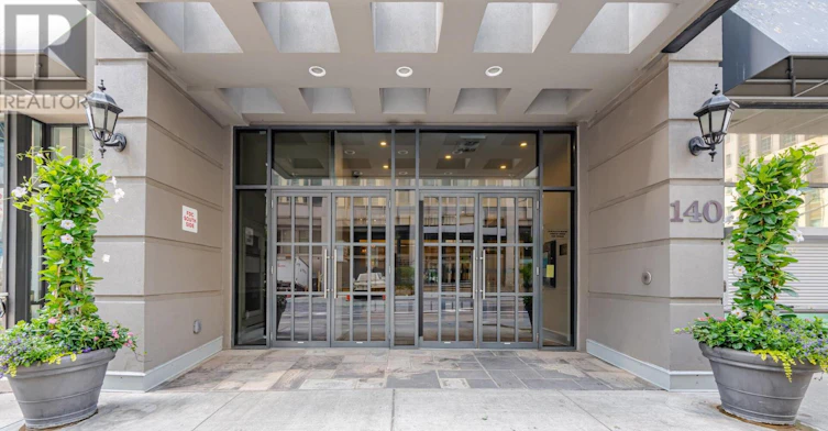 12-140 Simcoe Street, Toronto, ON, M5H 4E9 - 2