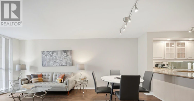 12-140 Simcoe Street, Toronto, ON, M5H 4E9 - 12