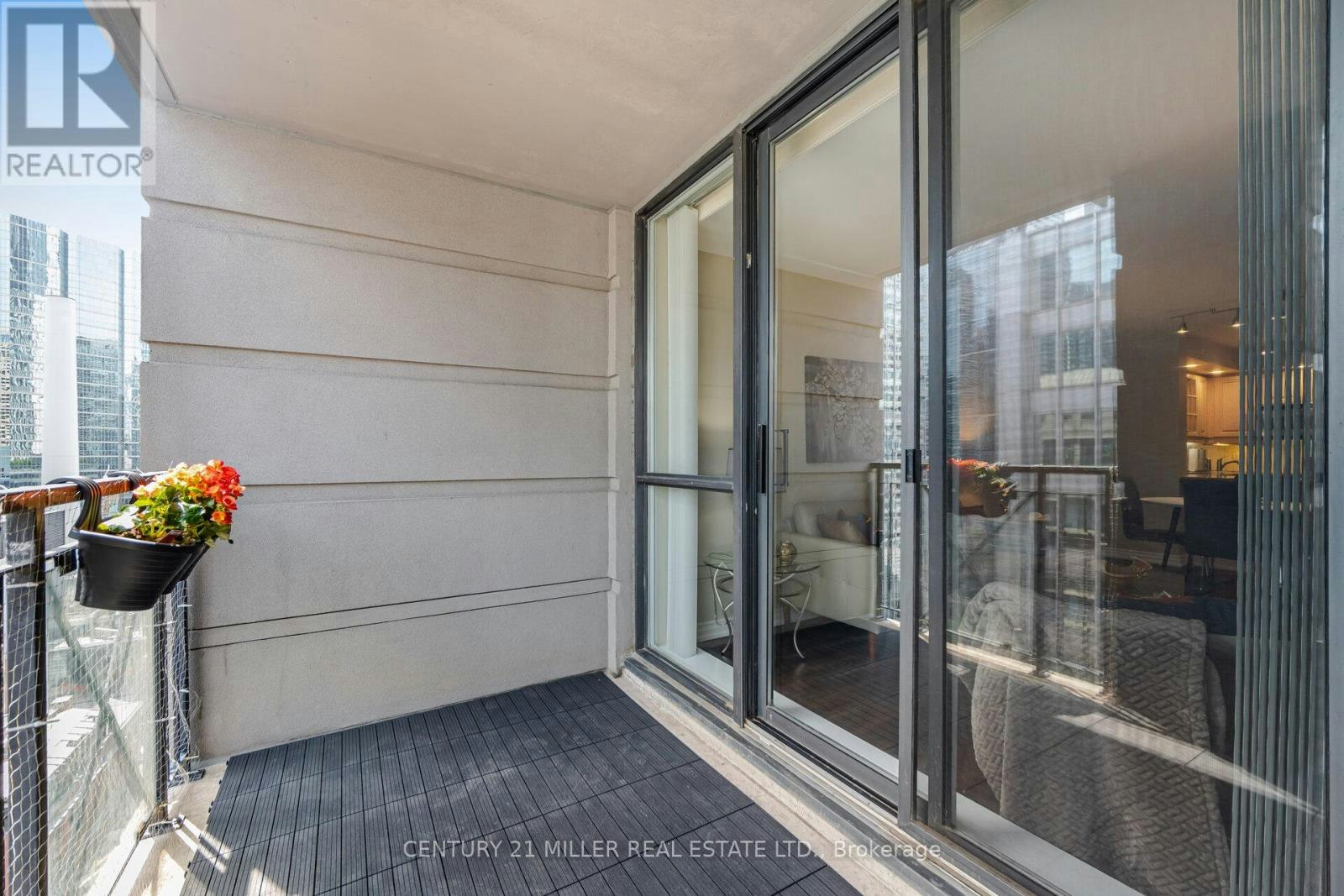 12-140 Simcoe Street, Toronto, ON, M5H 4E9 - 28