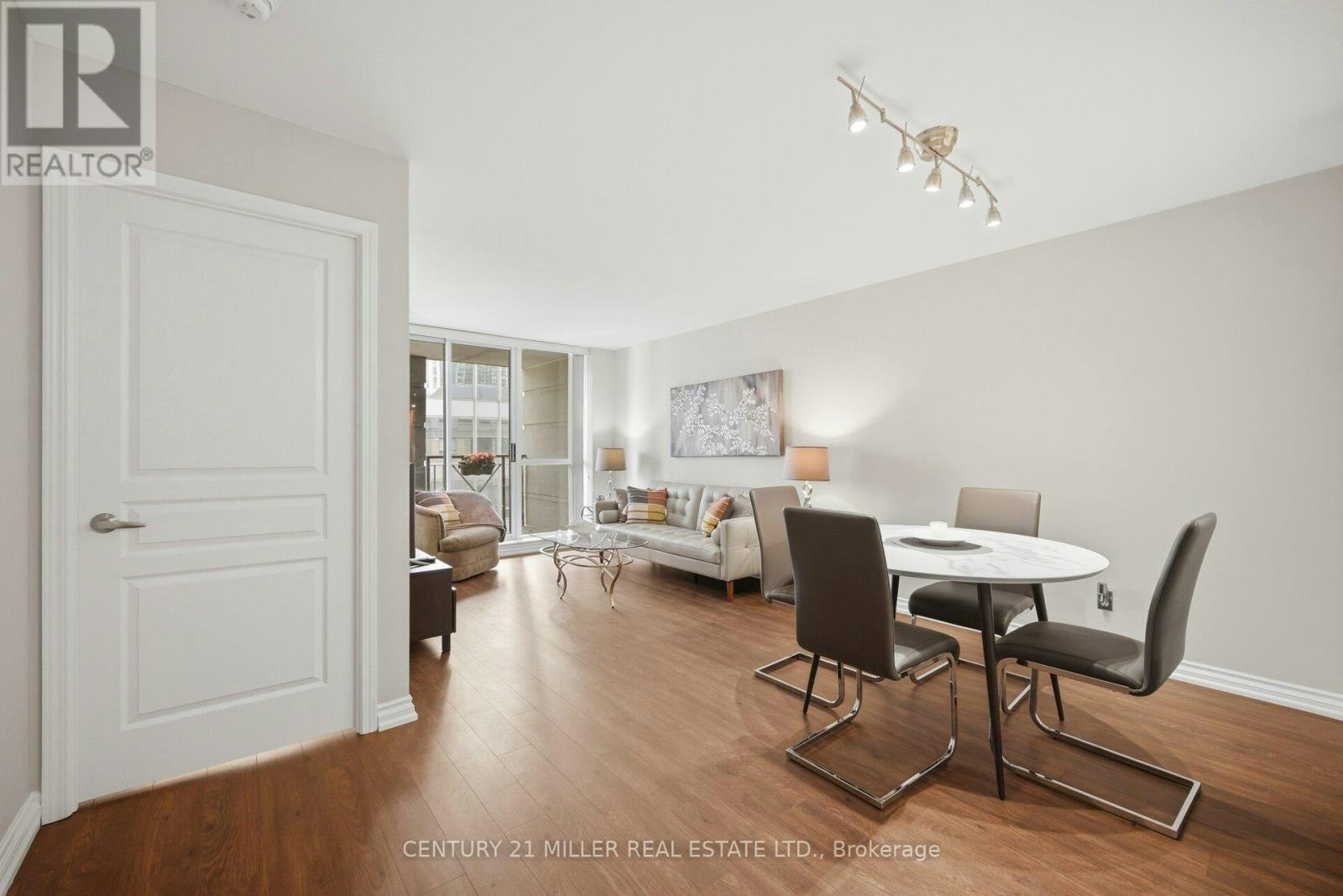 12-140 Simcoe Street, Toronto, ON, M5H 4E9 - 11