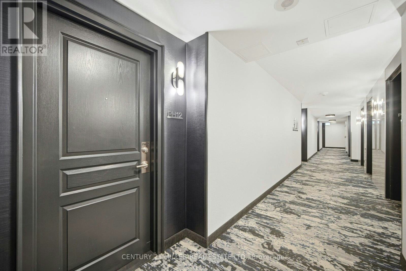 12-140 Simcoe Street, Toronto, ON, M5H 4E9 - 4