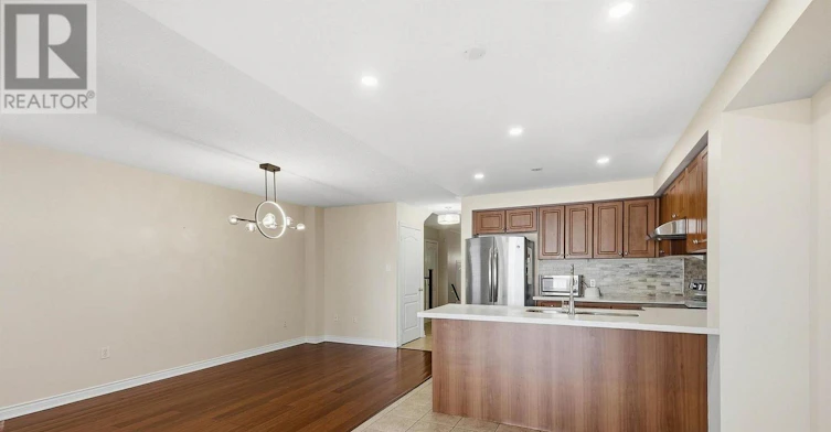 8 Gateway Court, Whitby, ON, L1R 3M9 - 10