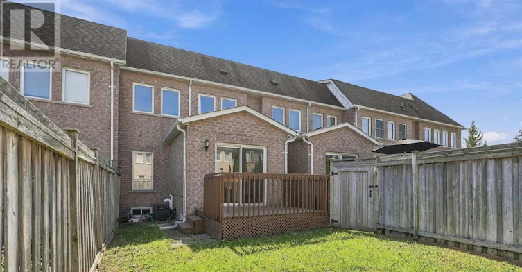 8 Gateway Court, Whitby, ON, L1R 3M9 - 46