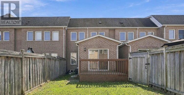 8 Gateway Court, Whitby, ON, L1R 3M9 - 45