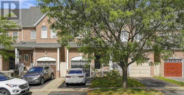 8 Gateway Court, Whitby, ON, L1R 3M9
