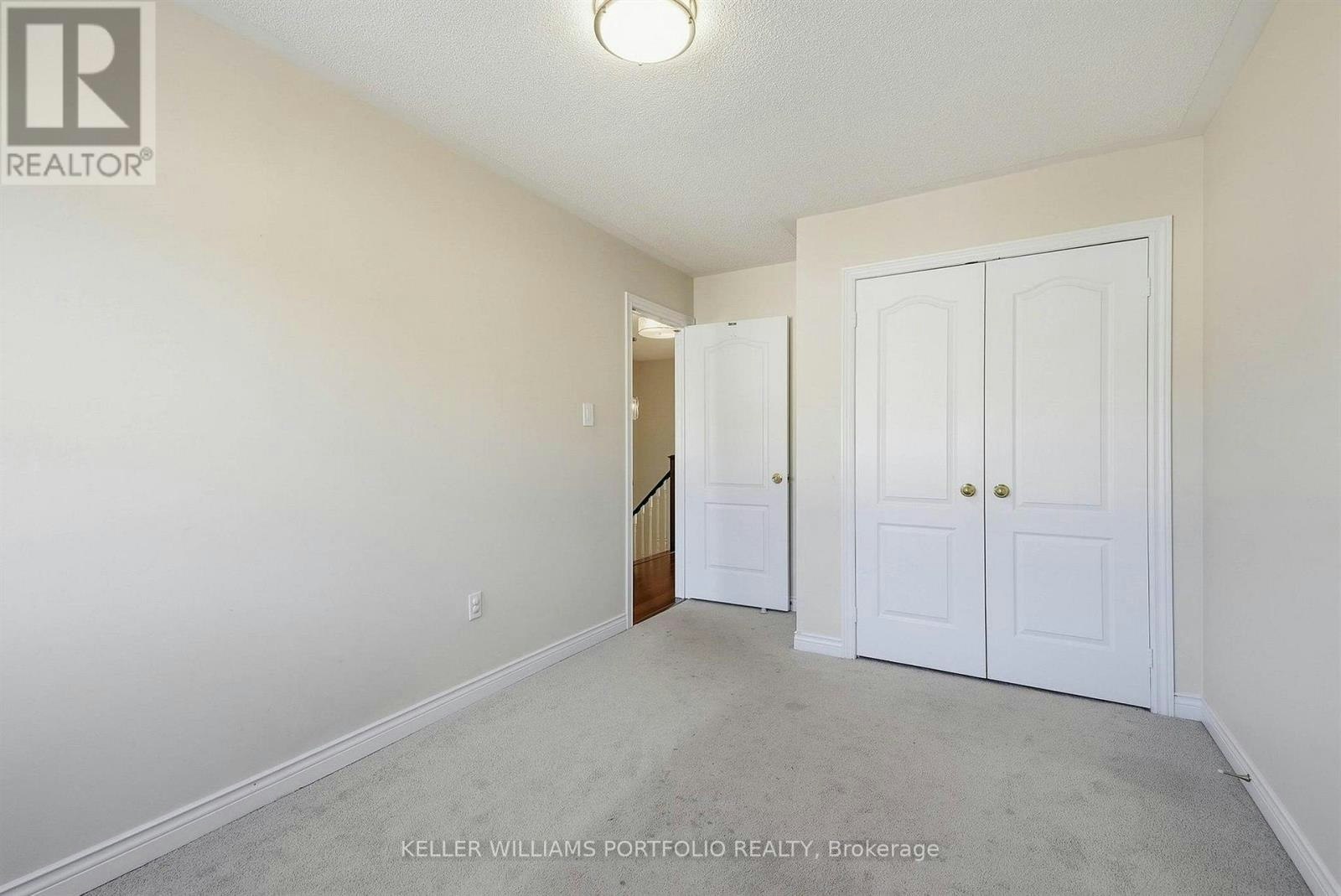 8 Gateway Court, Whitby, ON, L1R 3M9 - 30