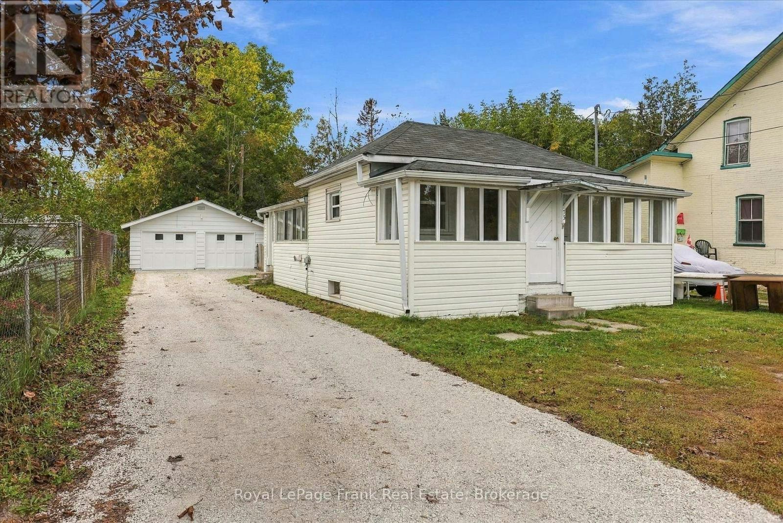 73 Lindsay Street N, Kawartha Lakes, ON, K9V 1T7