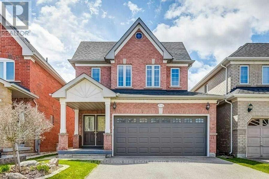 256 Mcbride Crescent, Newmarket, ON, L3X 2W4