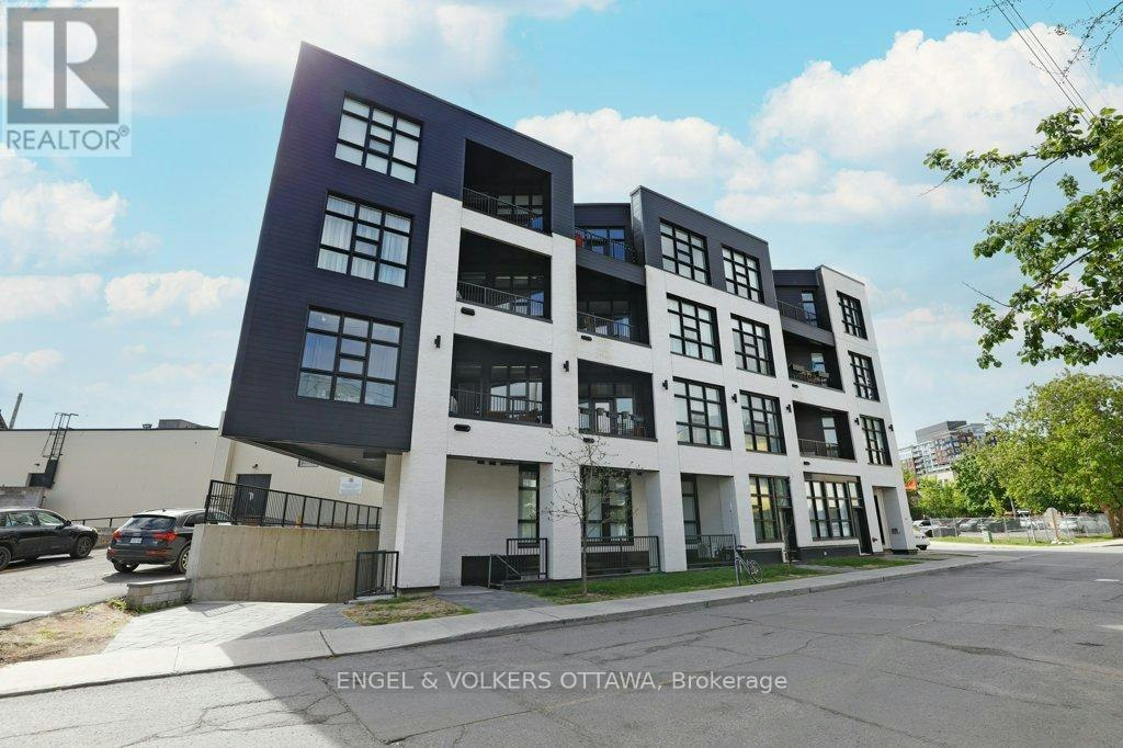 104-101 Pinhey Street, Ottawa, ON, K1Y 1T7 - 2
