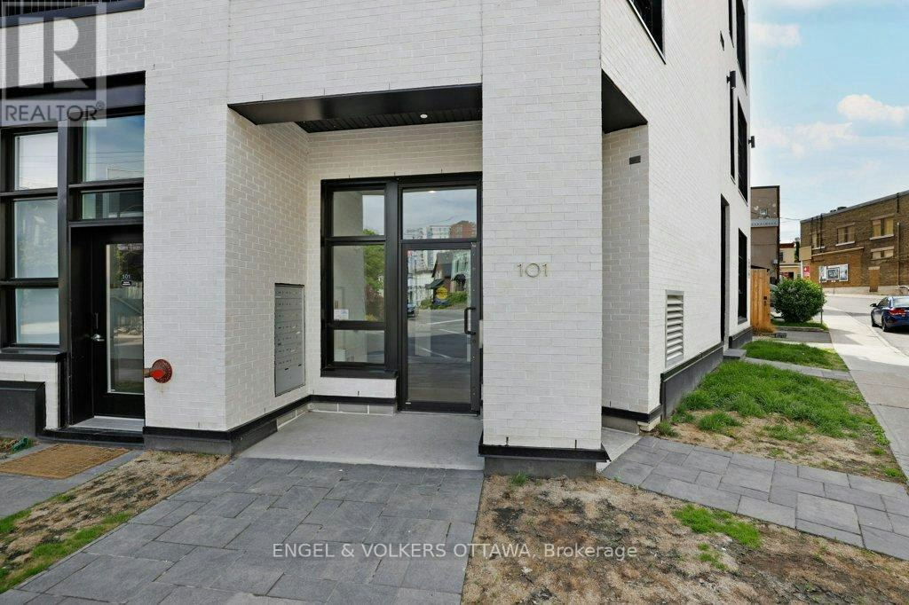 104-101 Pinhey Street, Ottawa, ON, K1Y 1T7 - 4