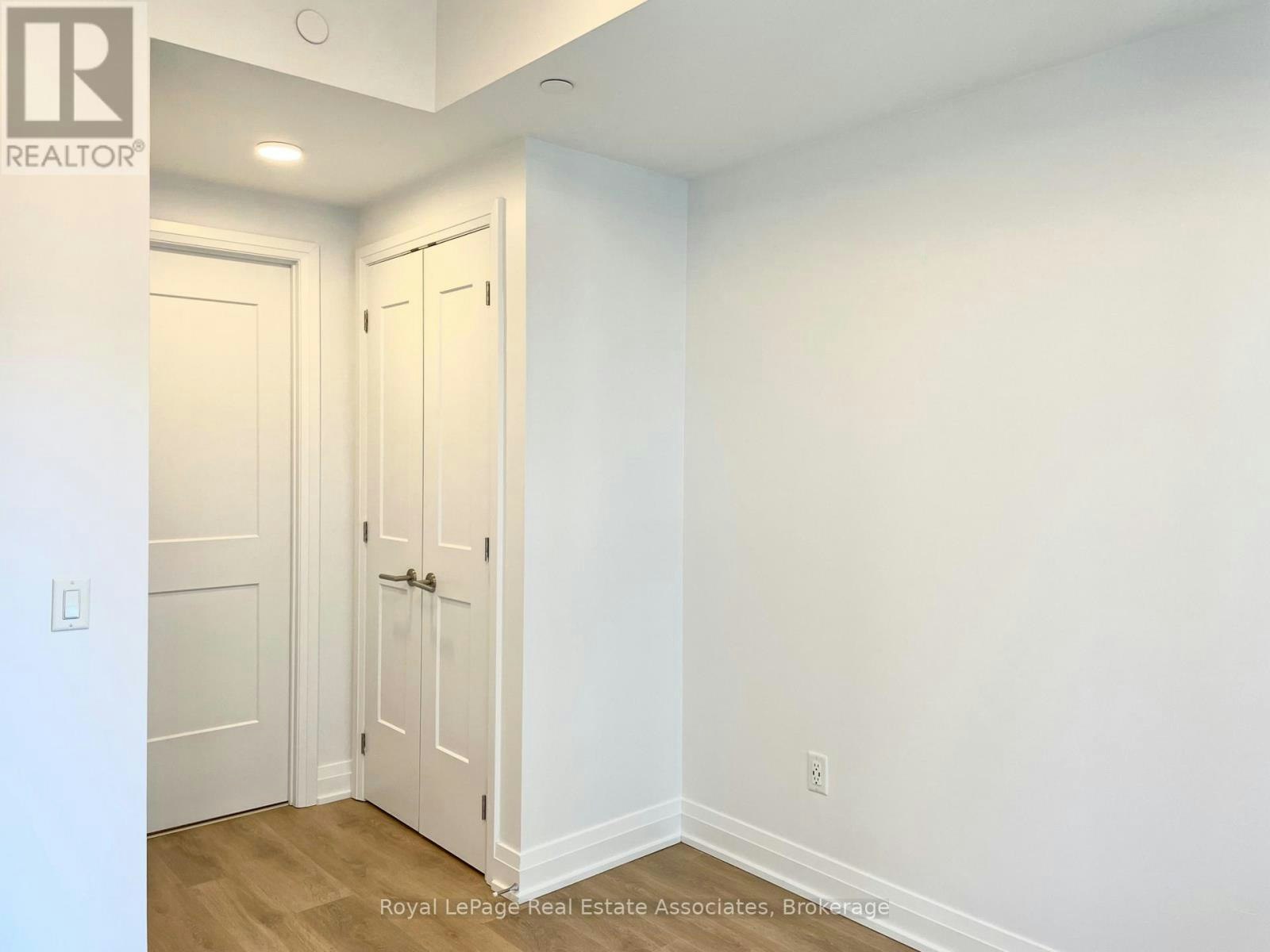 917-21 Park Street E, Mississauga, ON, L5G 1L7 - 18