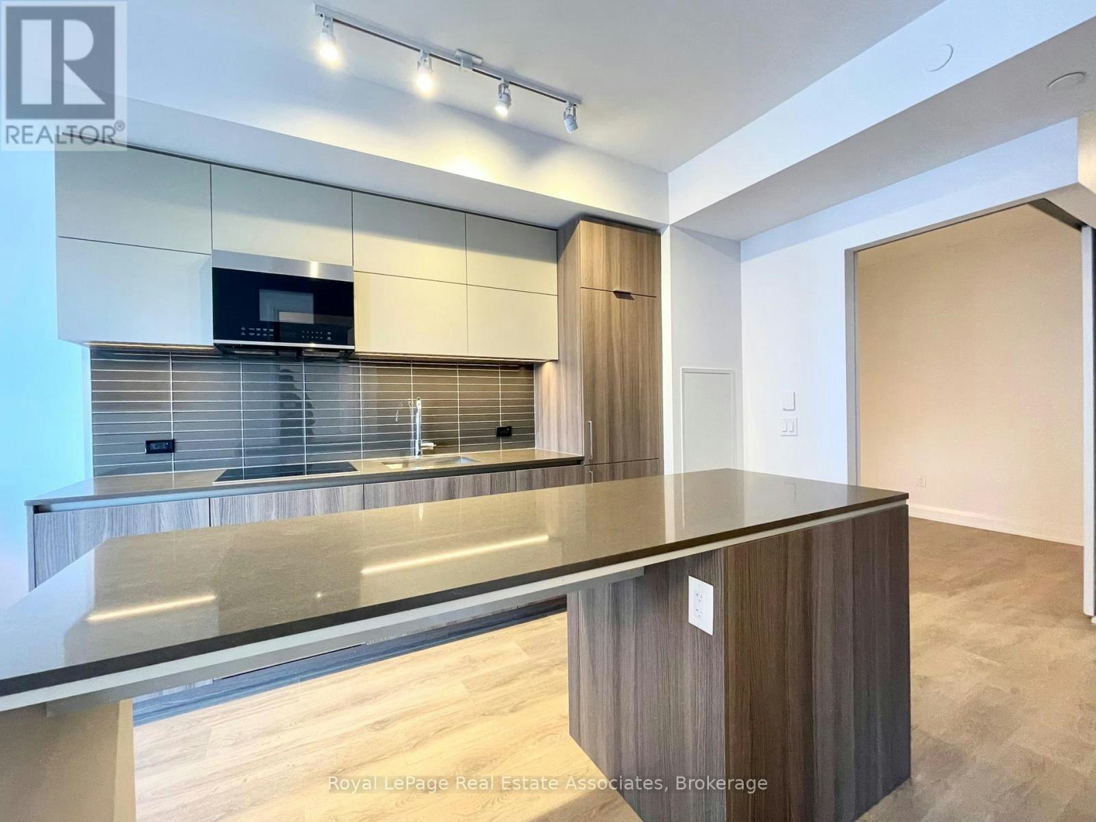 917-21 Park Street E, Mississauga, ON, L5G 1L7 - 9