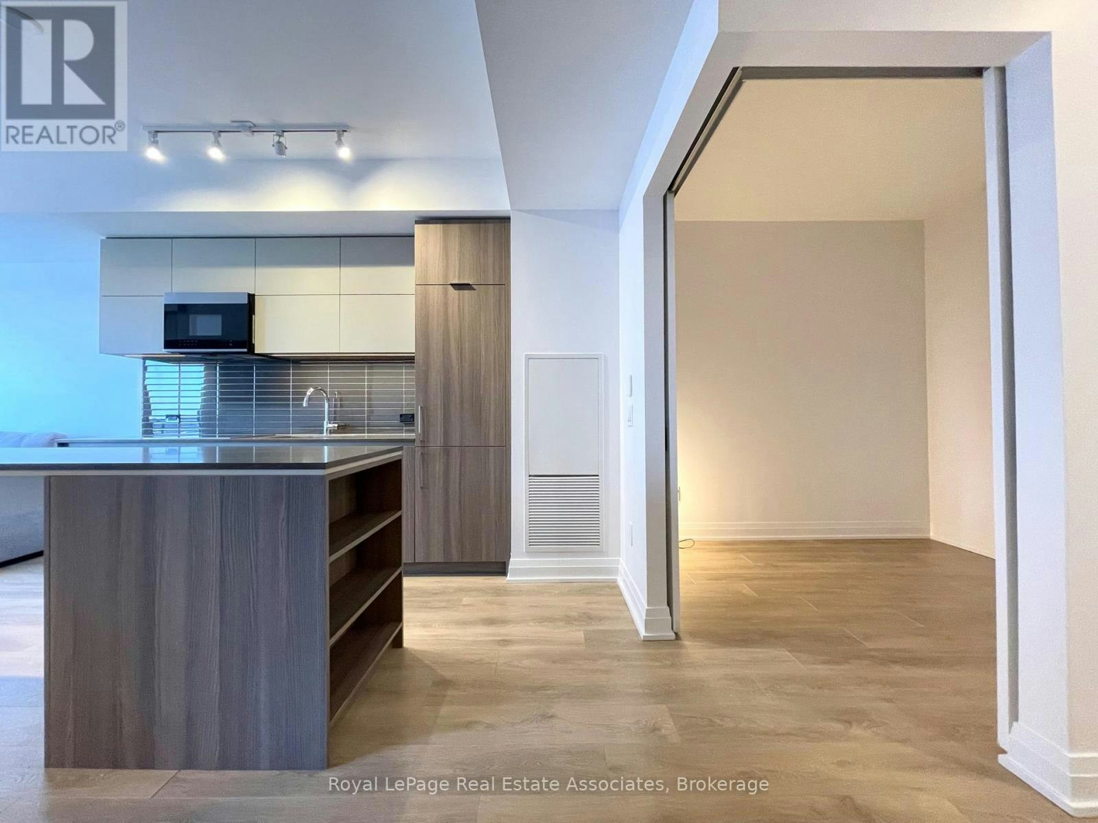 917-21 Park Street E, Mississauga, ON, L5G 1L7 - 14