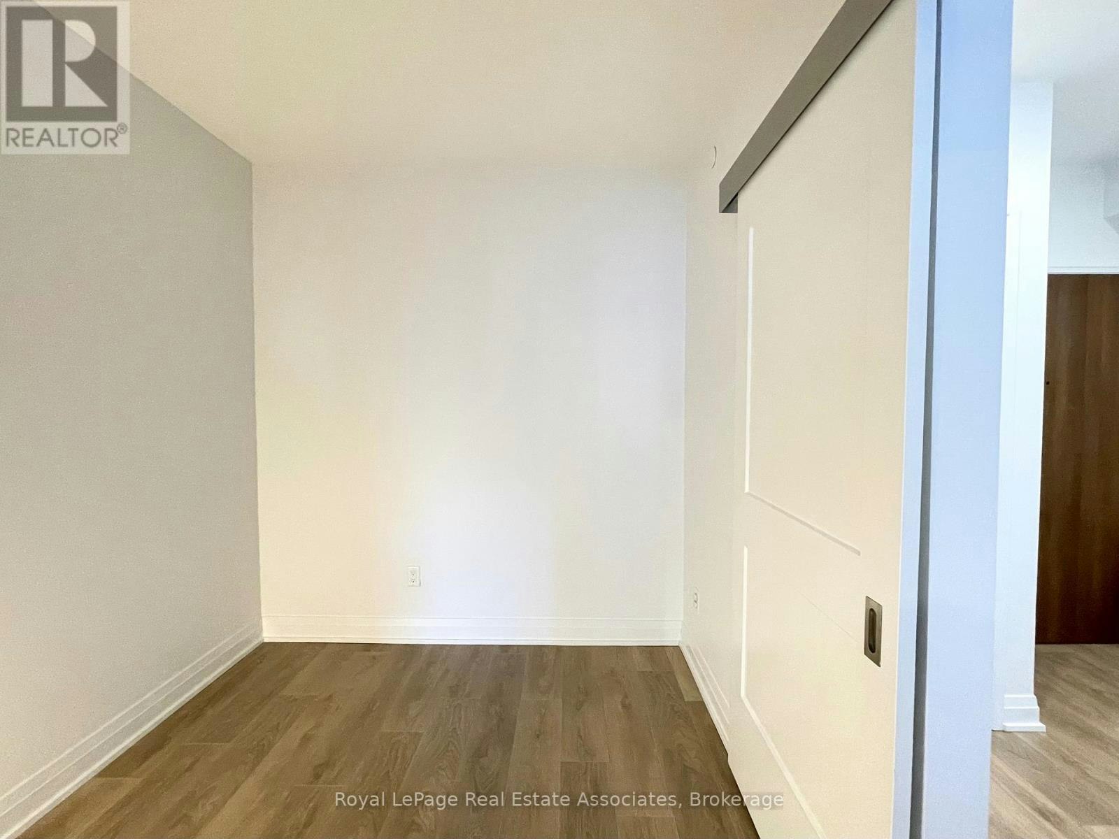 917-21 Park Street E, Mississauga, ON, L5G 1L7 - 16