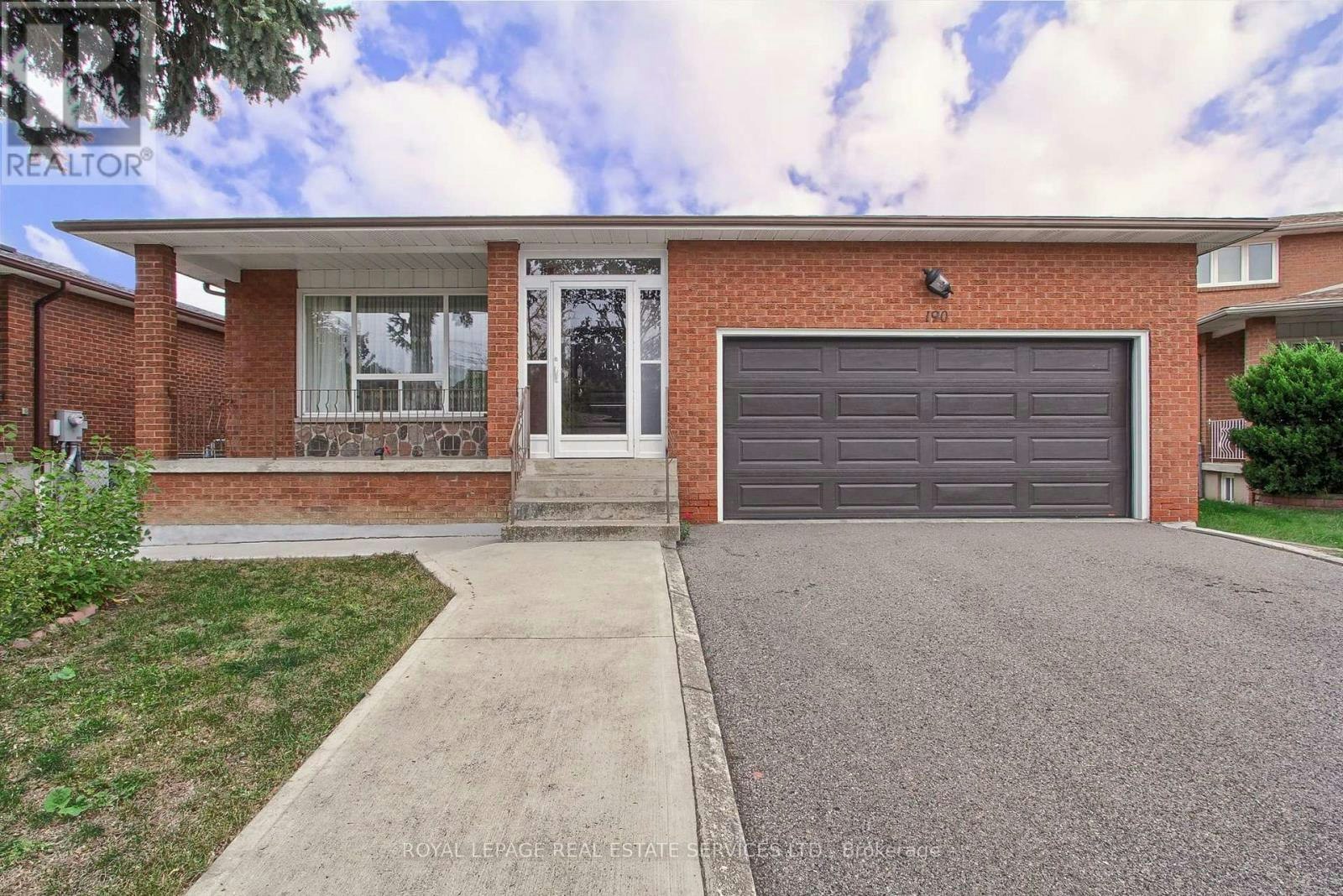 190 Benjamin Boake Trail, Toronto, ON, M3J 3C4