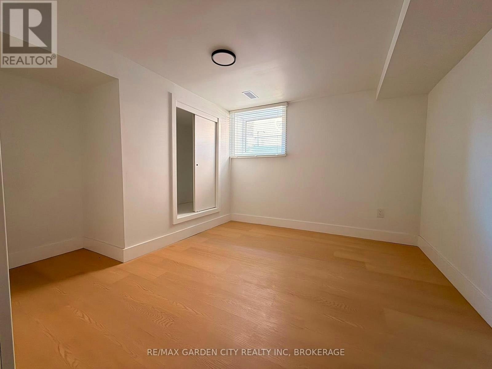 5261 Buchanan Avenue, Niagara Falls, ON, L2E 5A7 - 3