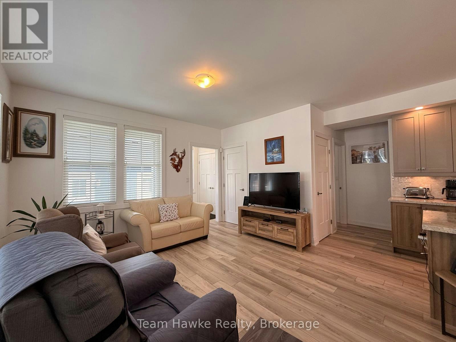 10 Samantha Lane, Midland, ON, L4R 0H4 - 11