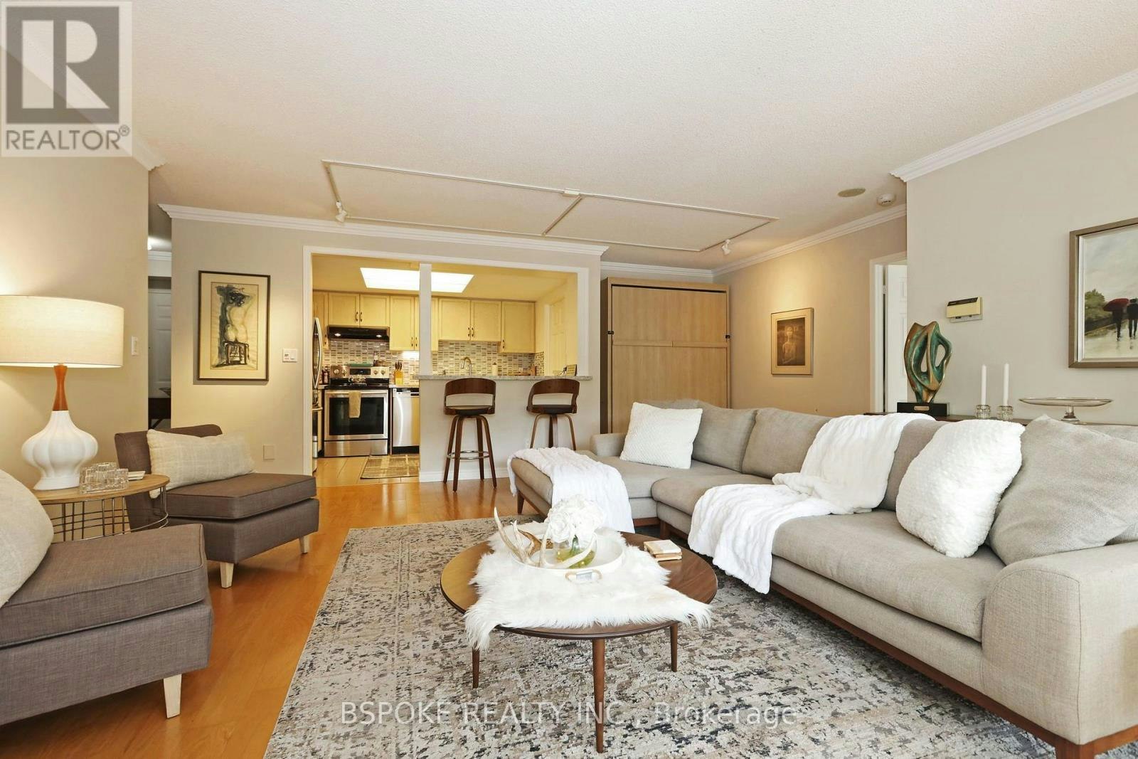 LC11-18 Concorde Place, Toronto, ON, M3C 3T9 - 9