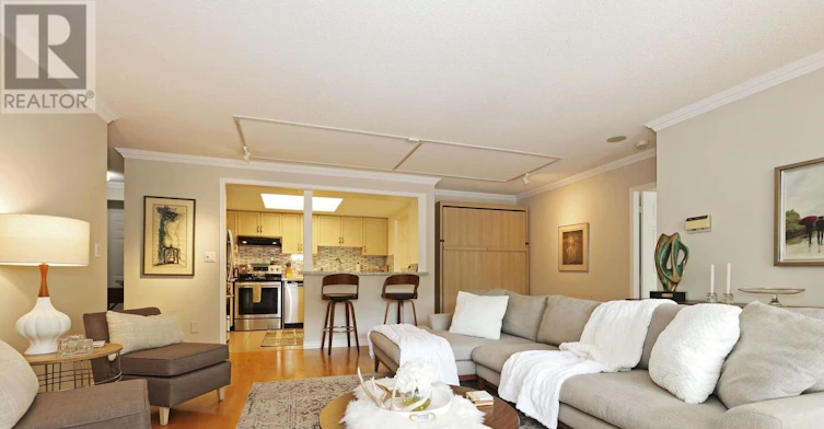 LC11-18 Concorde Place, Toronto, ON, M3C 3T9 - 9
