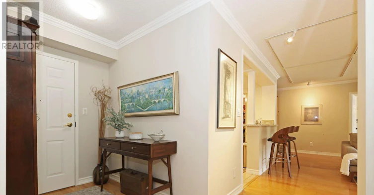LC11-18 Concorde Place, Toronto, ON, M3C 3T9 - 4