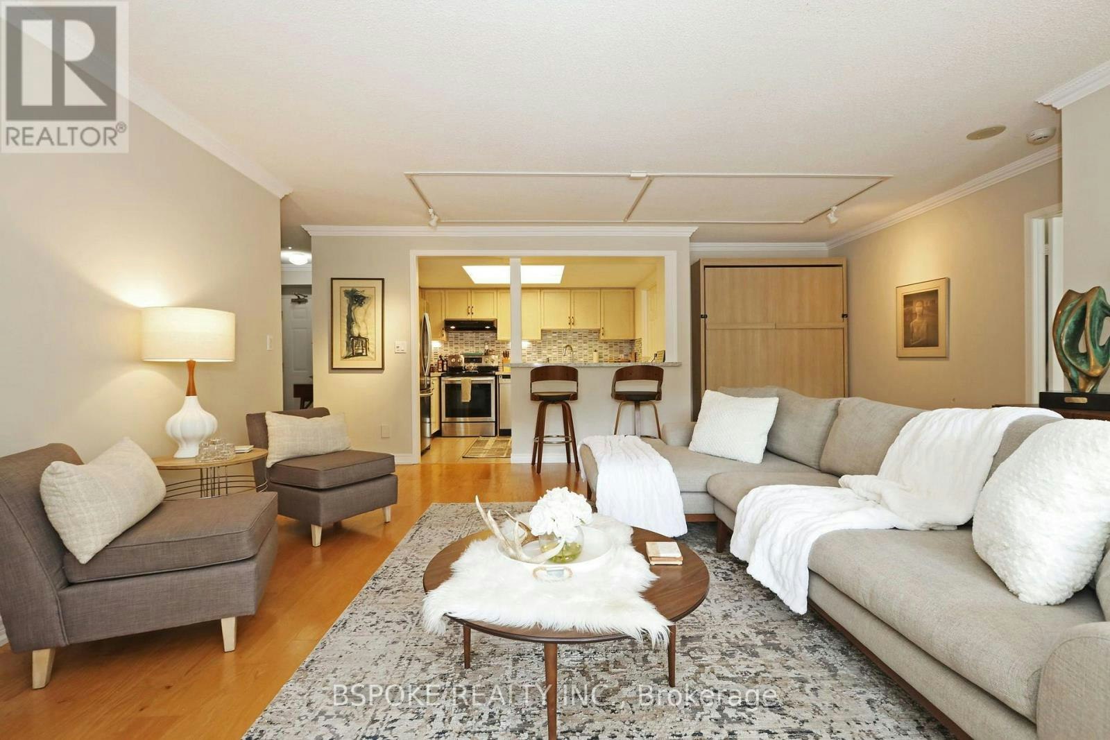 LC11-18 Concorde Place, Toronto, ON, M3C 3T9 - 8