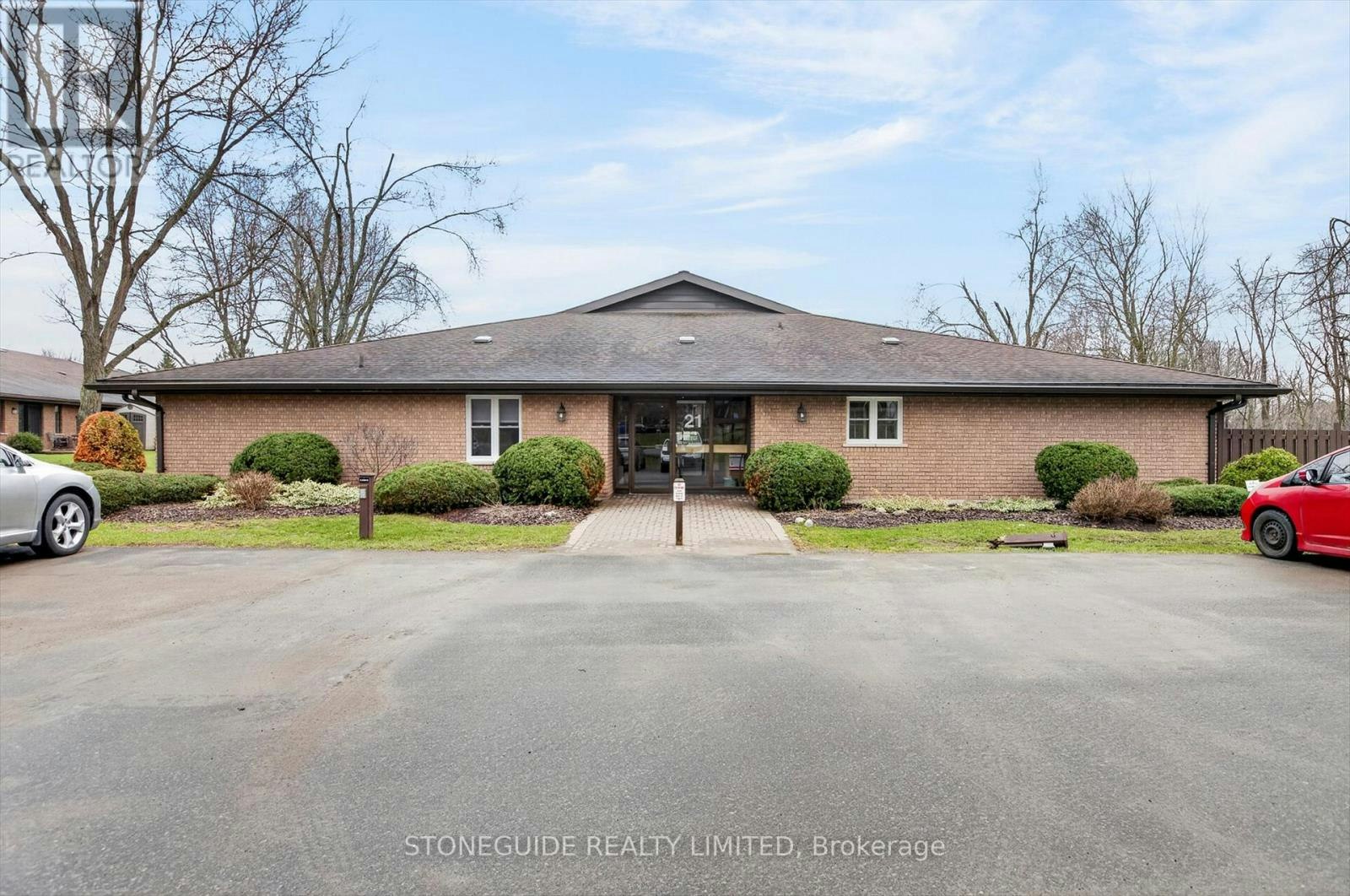 10-21 Paddock Wood, Peterborough, ON, K9H 7H2