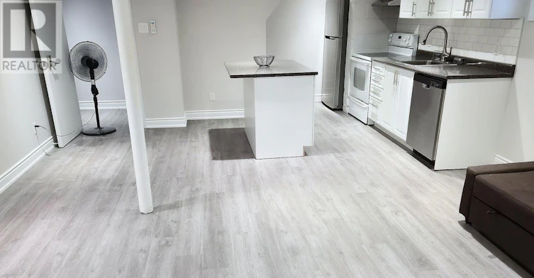 BASEMENT-15 Castille Avenue, Toronto, ON, M1R 2B9 - 18