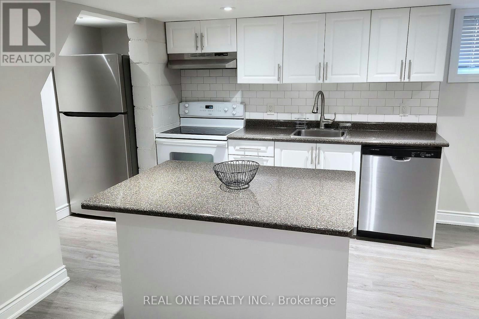BASEMENT-15 Castille Avenue, Toronto, ON, M1R 2B9 - 12