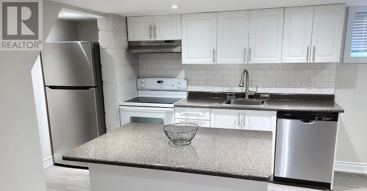 BASEMENT-15 Castille Avenue, Toronto, ON, M1R 2B9 - 12