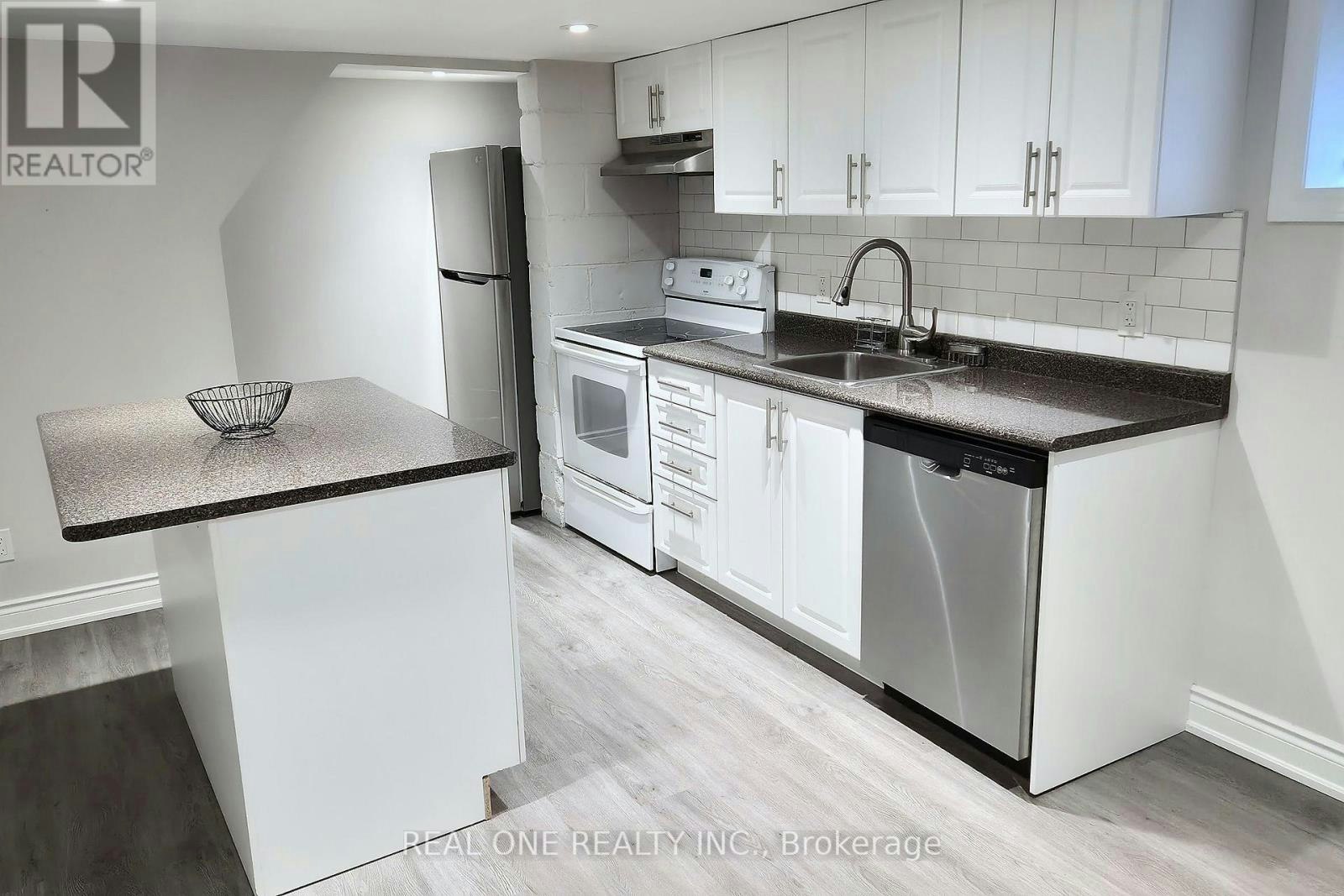 BASEMENT-15 Castille Avenue, Toronto, ON, M1R 2B9 - 13