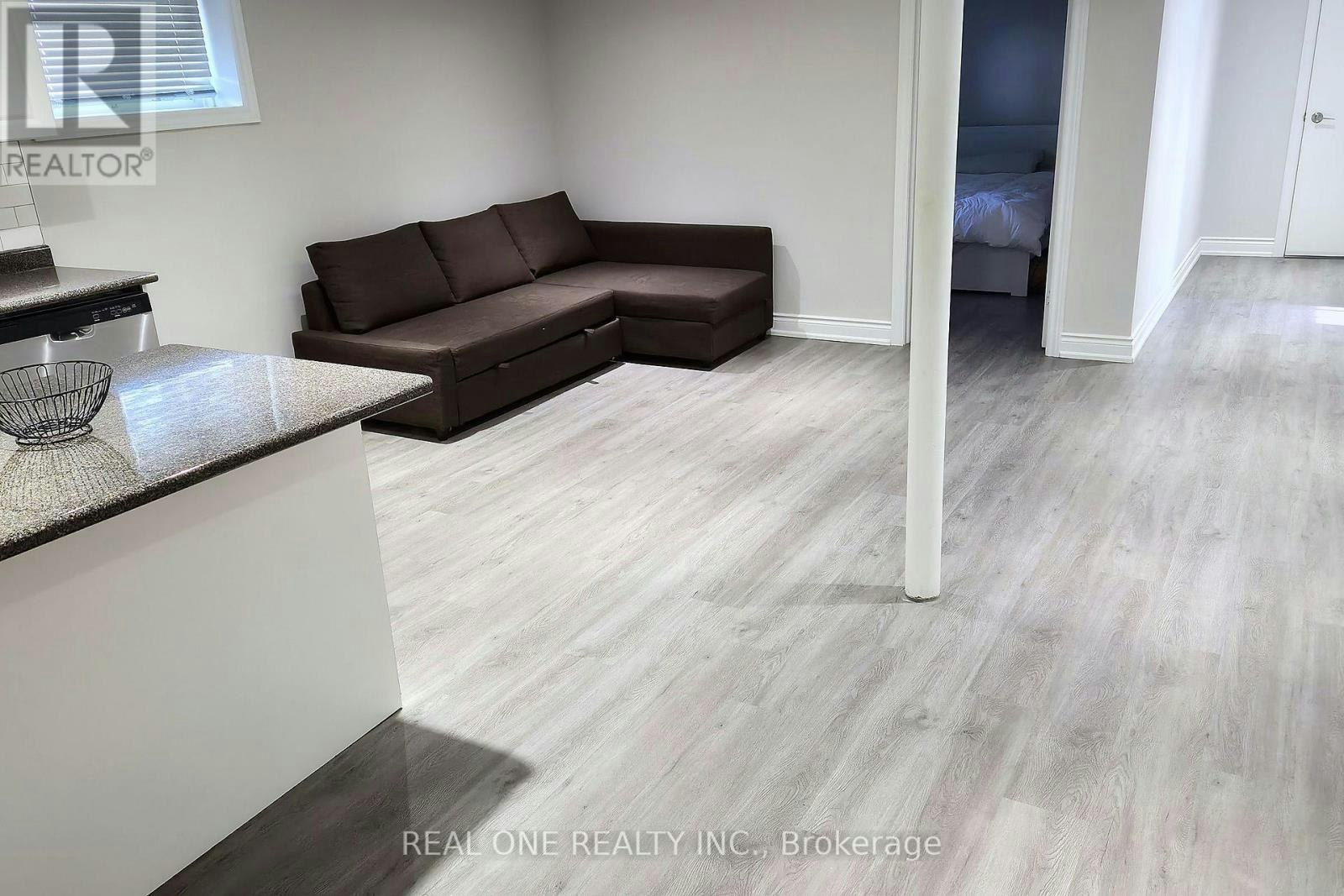 BASEMENT-15 Castille Avenue, Toronto, ON, M1R 2B9 - 11