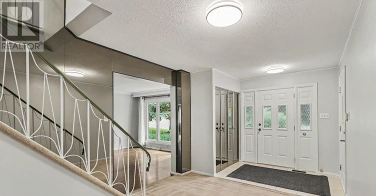 1291 Lampman Crescent, Ottawa, ON, K2C 1P9 - 3