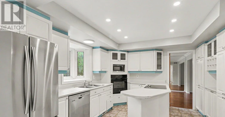 1291 Lampman Crescent, Ottawa, ON, K2C 1P9 - 9