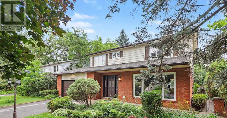 1291 Lampman Crescent, Ottawa, ON, K2C 1P9 - 2