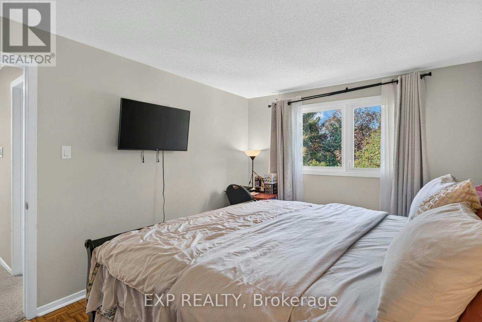 109 Woodfield Drive N, Ottawa, ON, K2G 0A1 - 16
