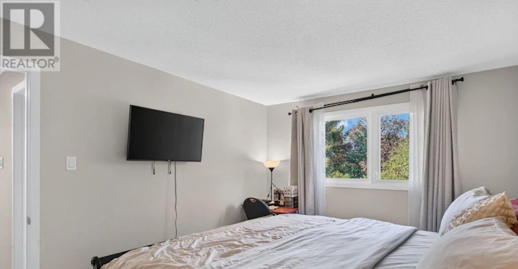 109 Woodfield Drive N, Ottawa, ON, K2G 0A1 - 16