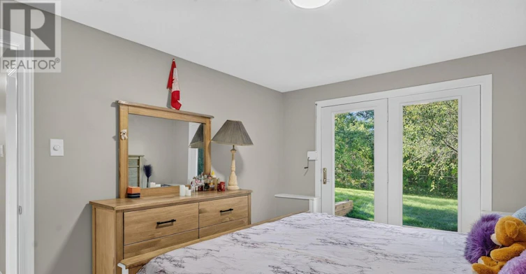109 Woodfield Drive N, Ottawa, ON, K2G 0A1 - 26